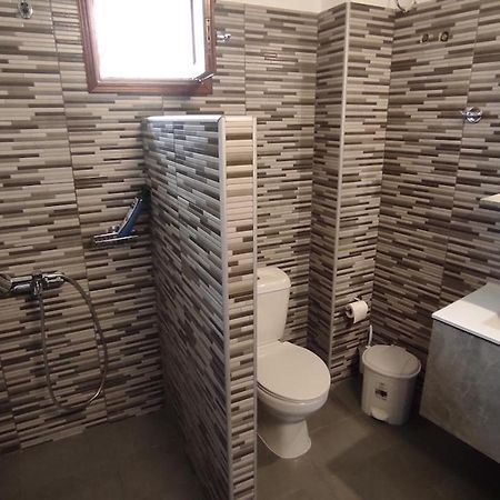 Cosy Apartment In Relaxed Neighbourhood Амаринтос Екстериор снимка